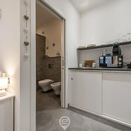 73 E 74 - 74 Apartment *