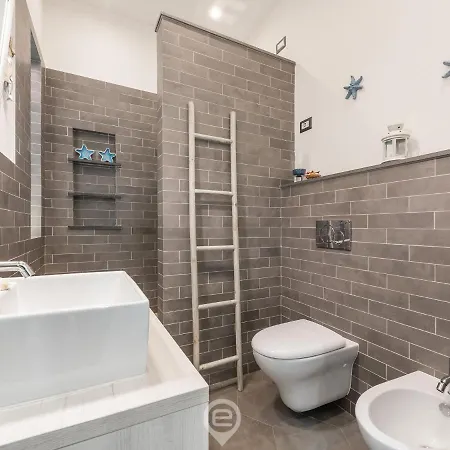 73 E 74 - 74 Apartment