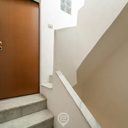 73 E 74 - 74 Apartment
